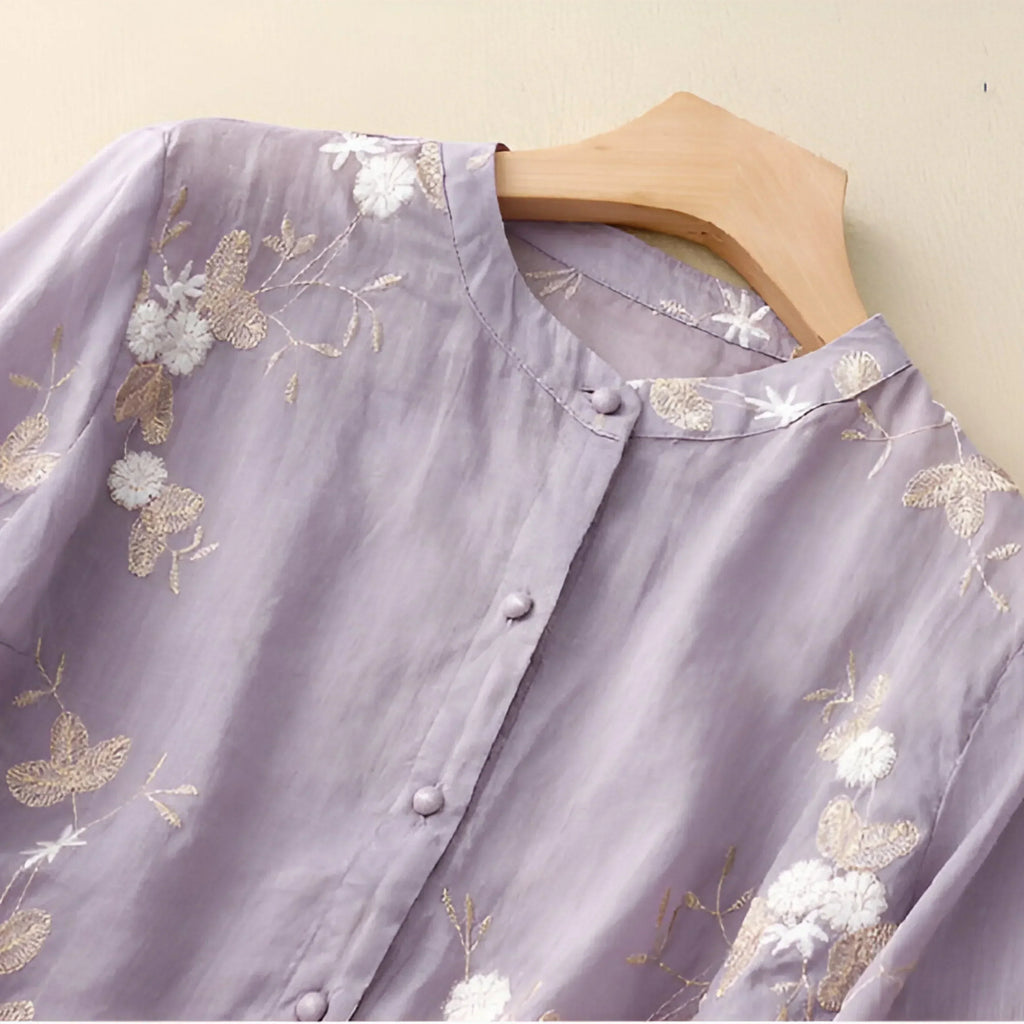 EMILIE | COTTON TOP WITH EMBROIDERED FLOWERS