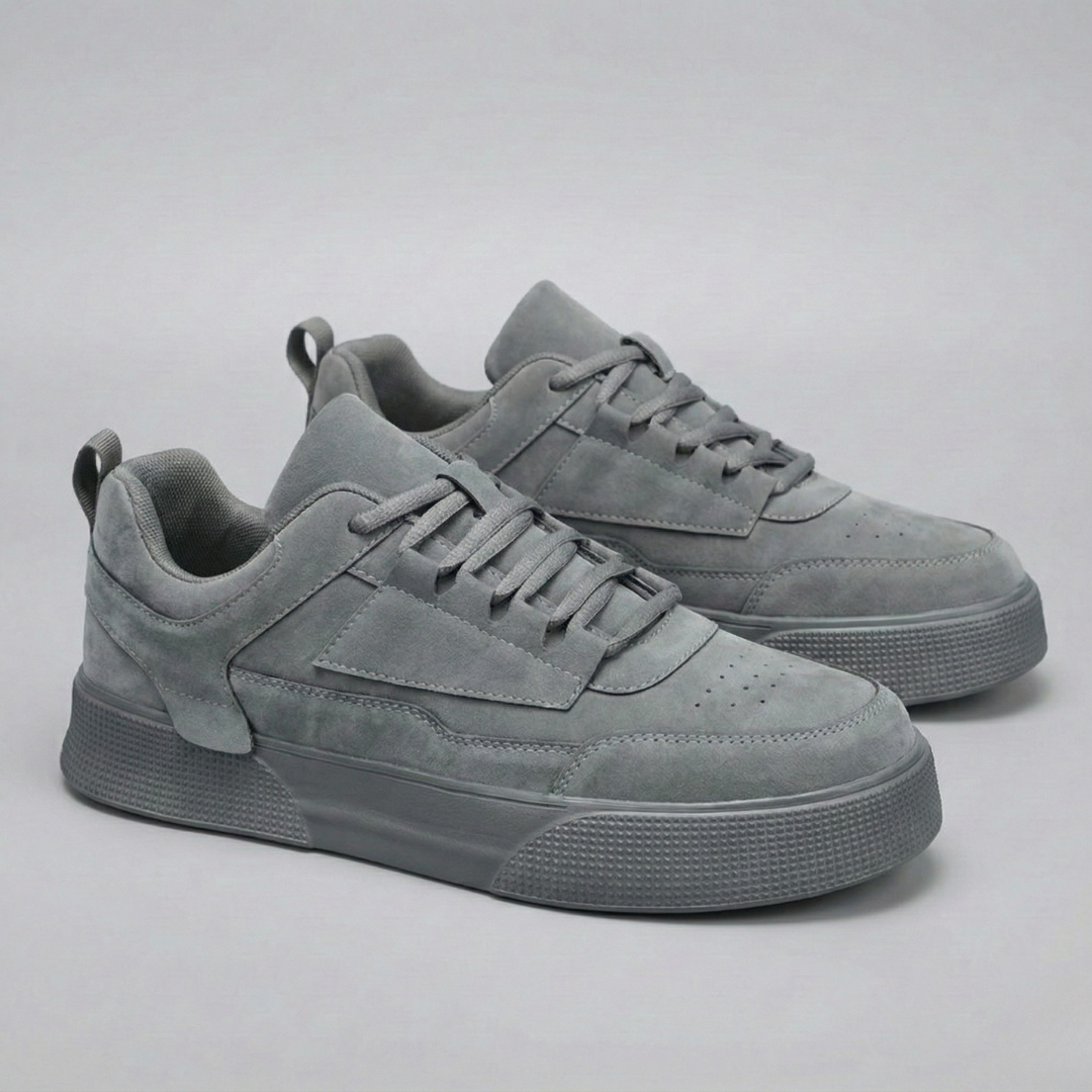 Tom | Montford Classic Trainers