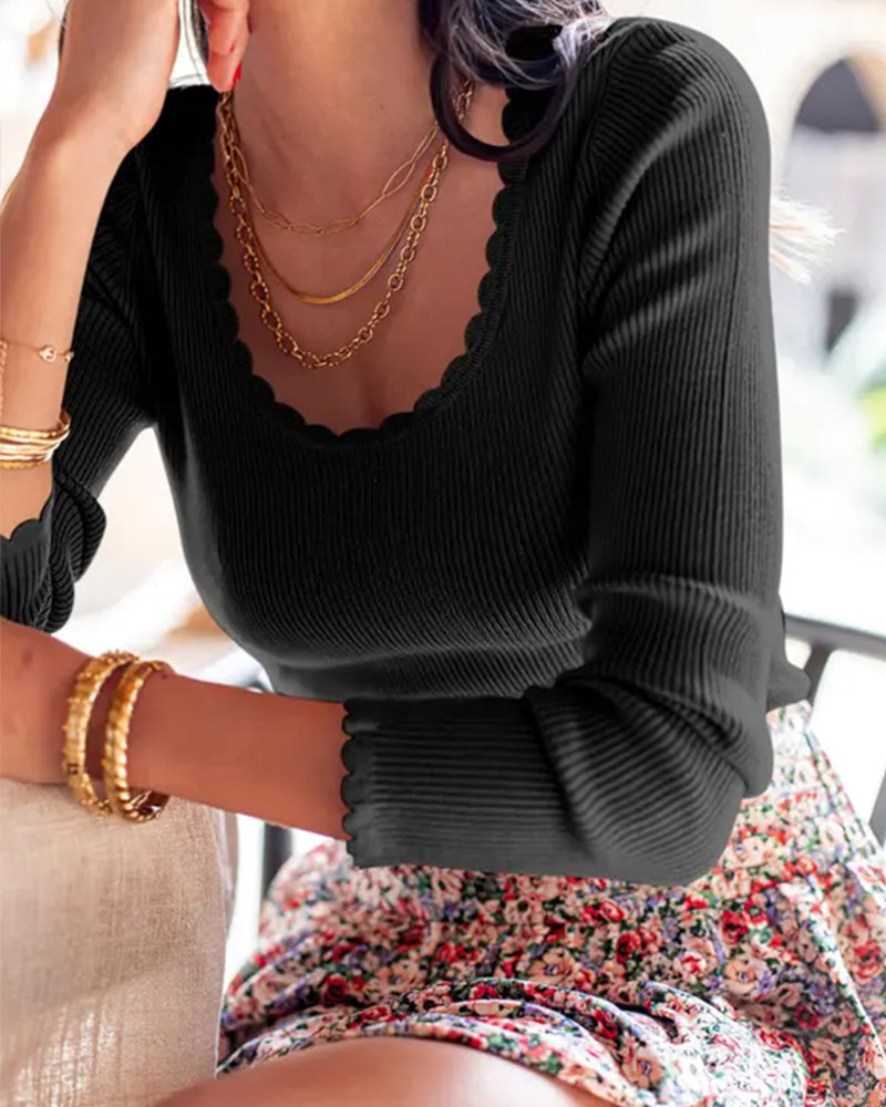 Emmy | Slim Fit V-Neck T-Shirt