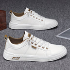 Men's outdoor sneakers in navy blue with a rugged, sporty design for versatile wear. 3