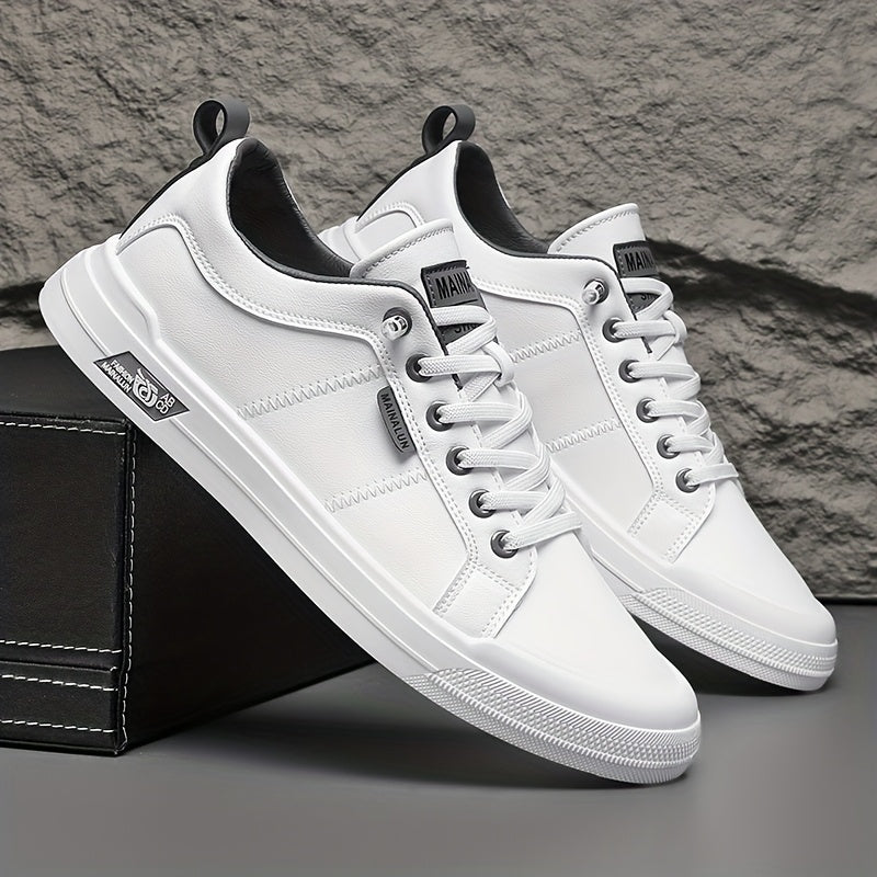 Men's outdoor sneakers in navy blue with a rugged, sporty design for versatile wear. 4