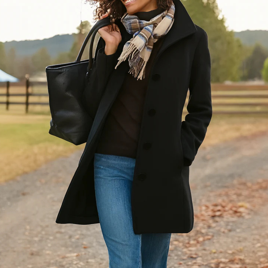 Single-breasted wool-look coat for women with a notched collar.