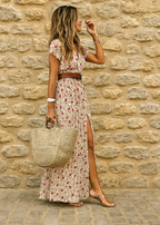 BRIANE | EFFORTLESS GRACE IN A PAISLEY MAXI DRESS