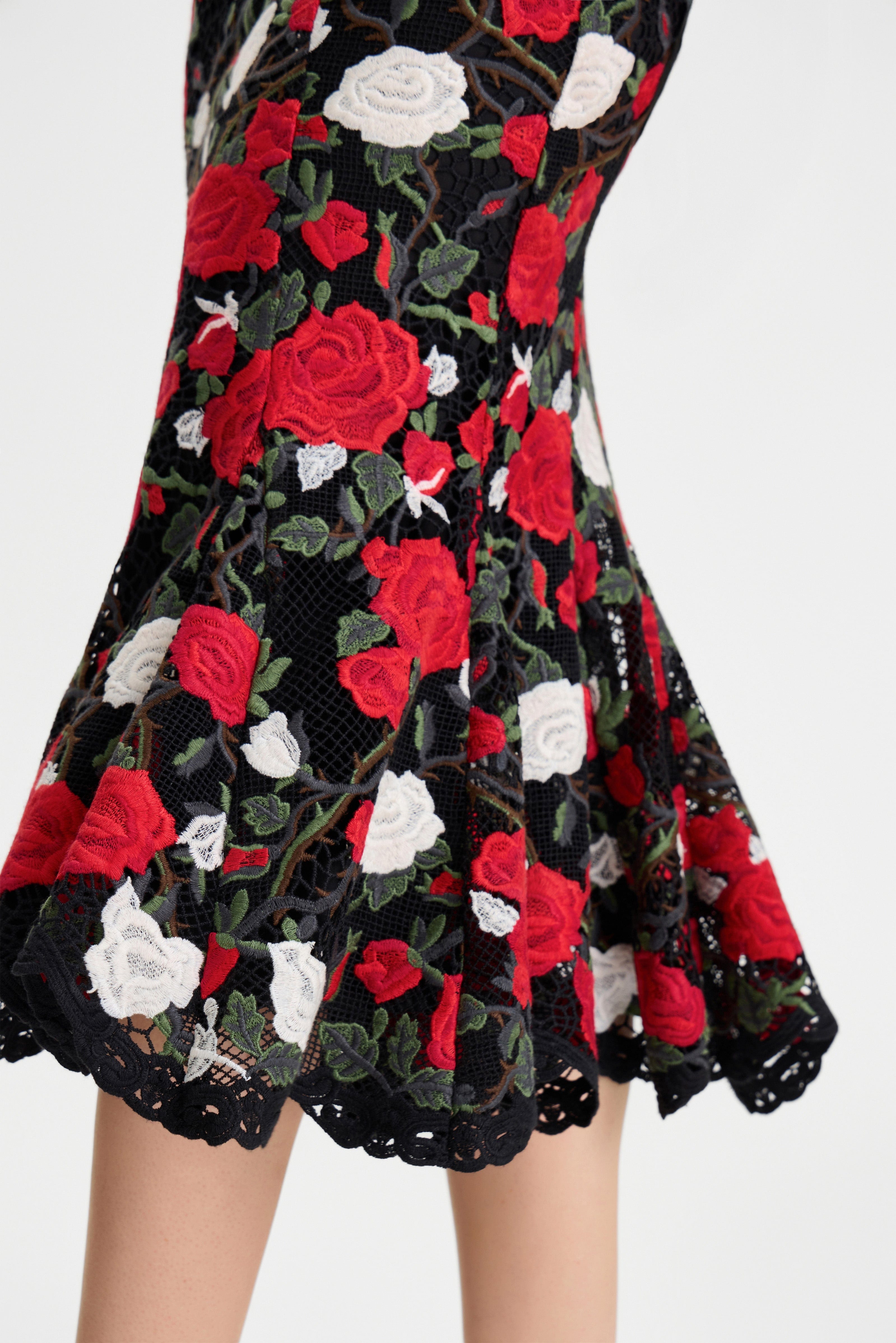 Lorena Floral Dress Midi Black White Red Lace Sweetheart Corset 5