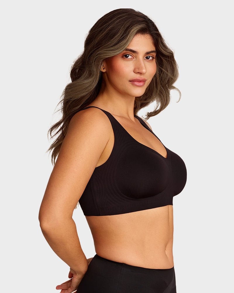 Soft lavender seamless bralette in a modern, minimalist style, perfect for everyday comfort. 5