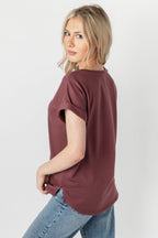 Light gray short sleeve sweatshirt with a relaxed fit and side slits, offering a casual and comfortable style. 3