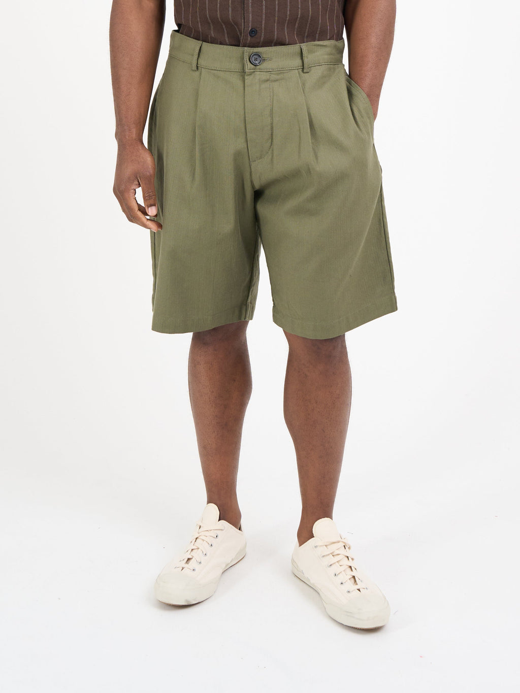 Marcellus Linen Shorts Pleated Herringbone Eastman Green 1