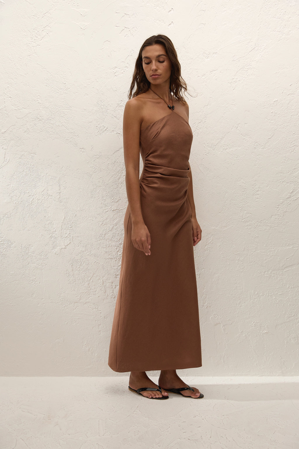 Natalia Midi Dress Cacao with V-Neck and Short Sleeves 2