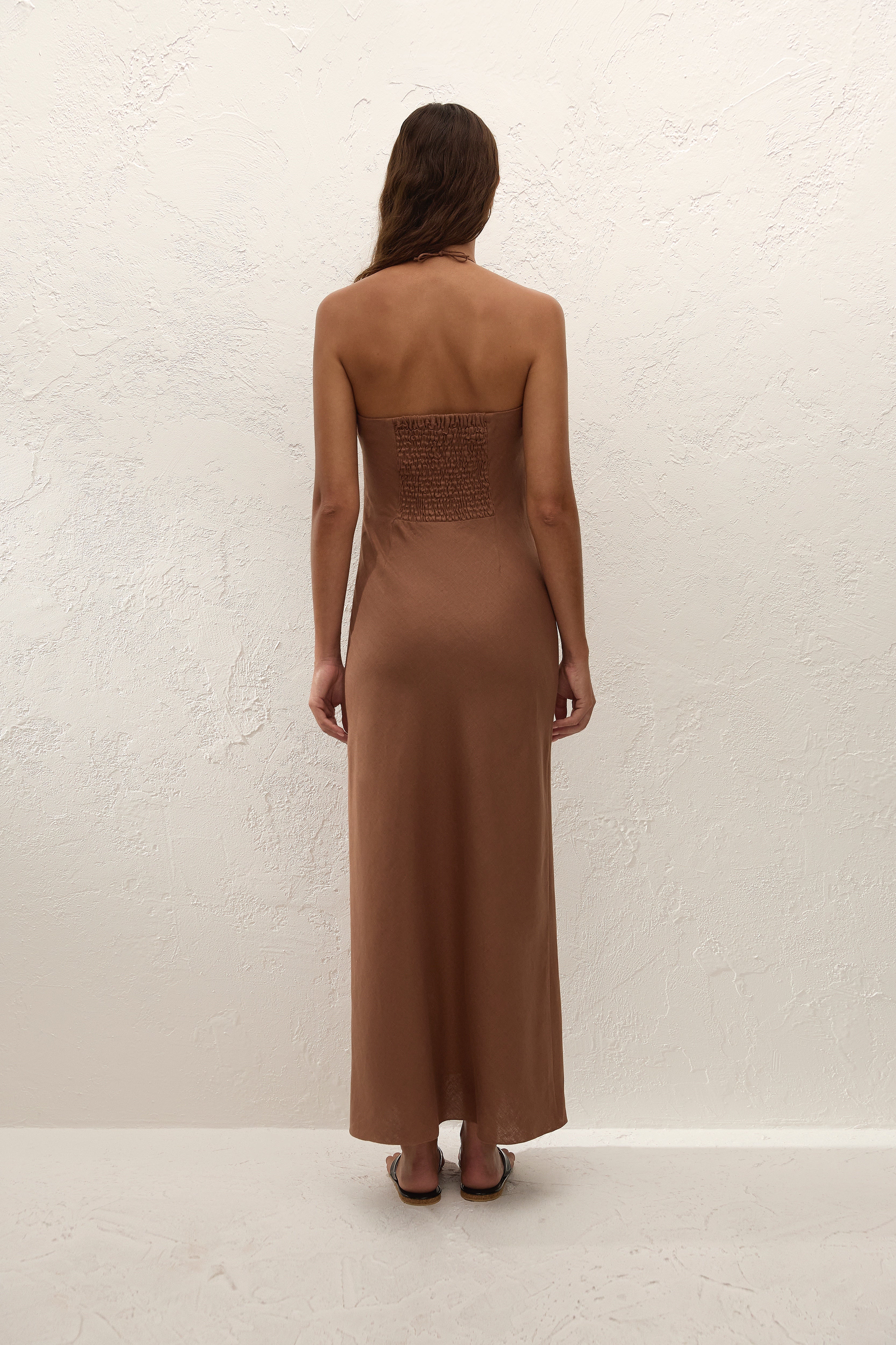 Natalia Midi Dress Cacao with V-Neck and Short Sleeves 3