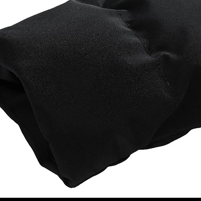 Reinout winter coat close-up of the outer fabric