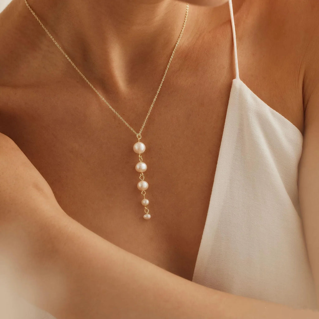 Roselle Pearl Necklace