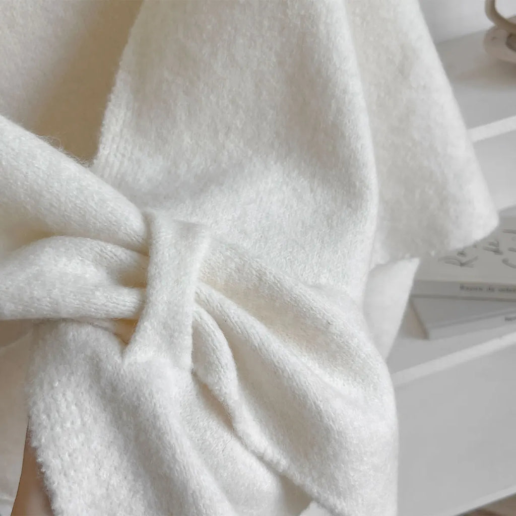 Sterre knitted triangle shawl, white, knit detail