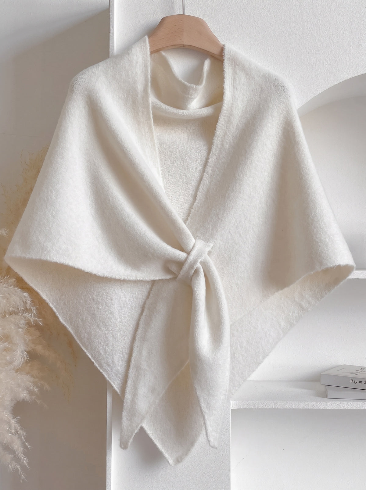 Sterre knitted triangle shawl, white