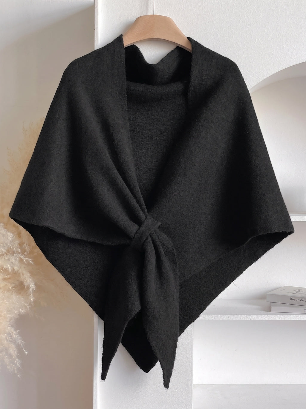 Sterre knitted triangle shawl, black