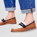 Vibrant print cushioned slip-on loafers for women, featuring a comfortable and casual style. 2