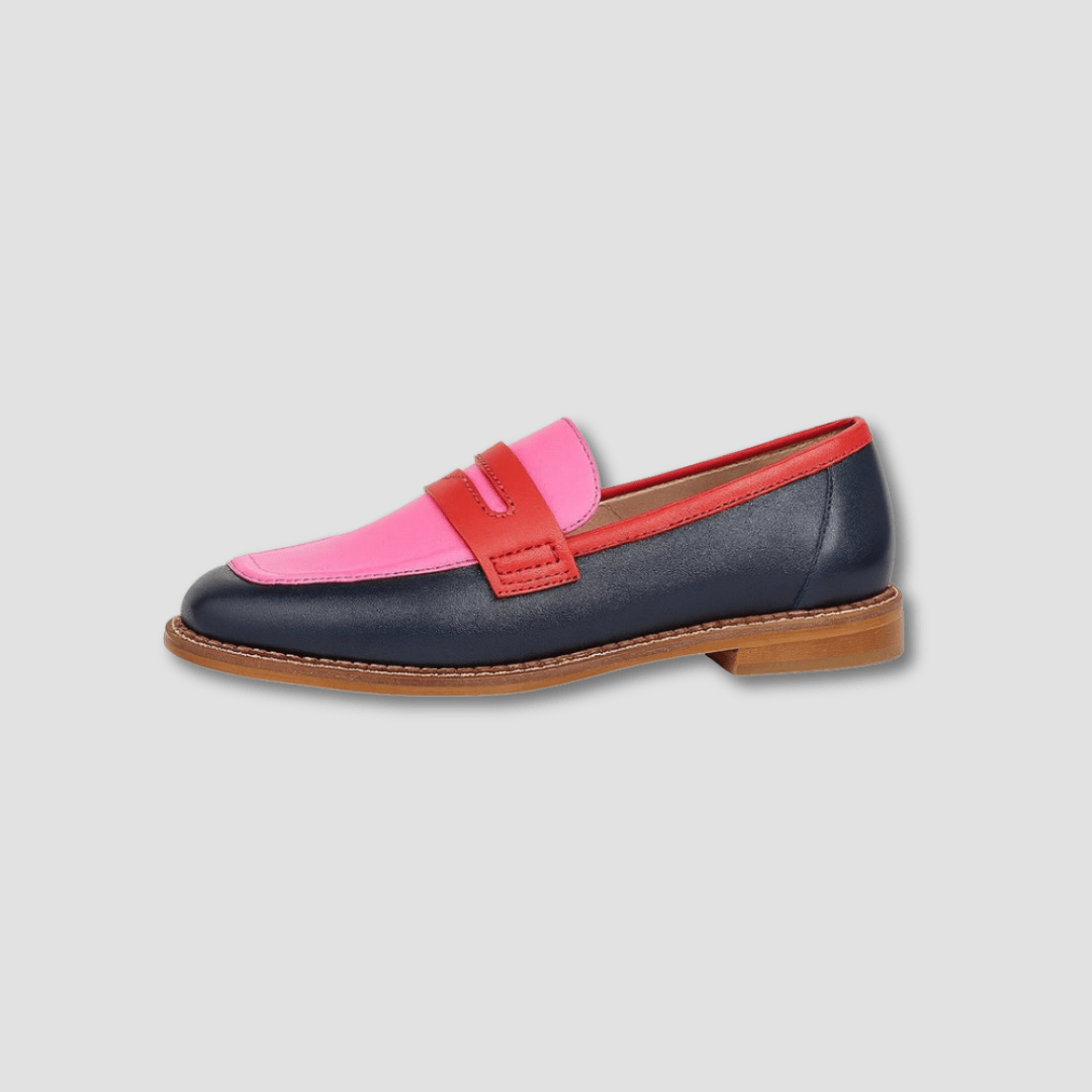 Vibrant print cushioned slip-on loafers for women, featuring a comfortable and casual style. 3