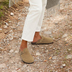 Lightweight white summer sandals with a comfortable fit and a simple, casual style. 2