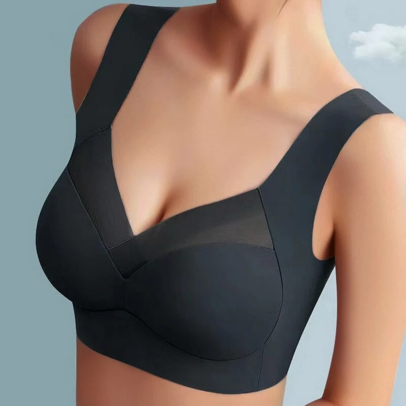 Wende seamless bra in black, close-up worn view