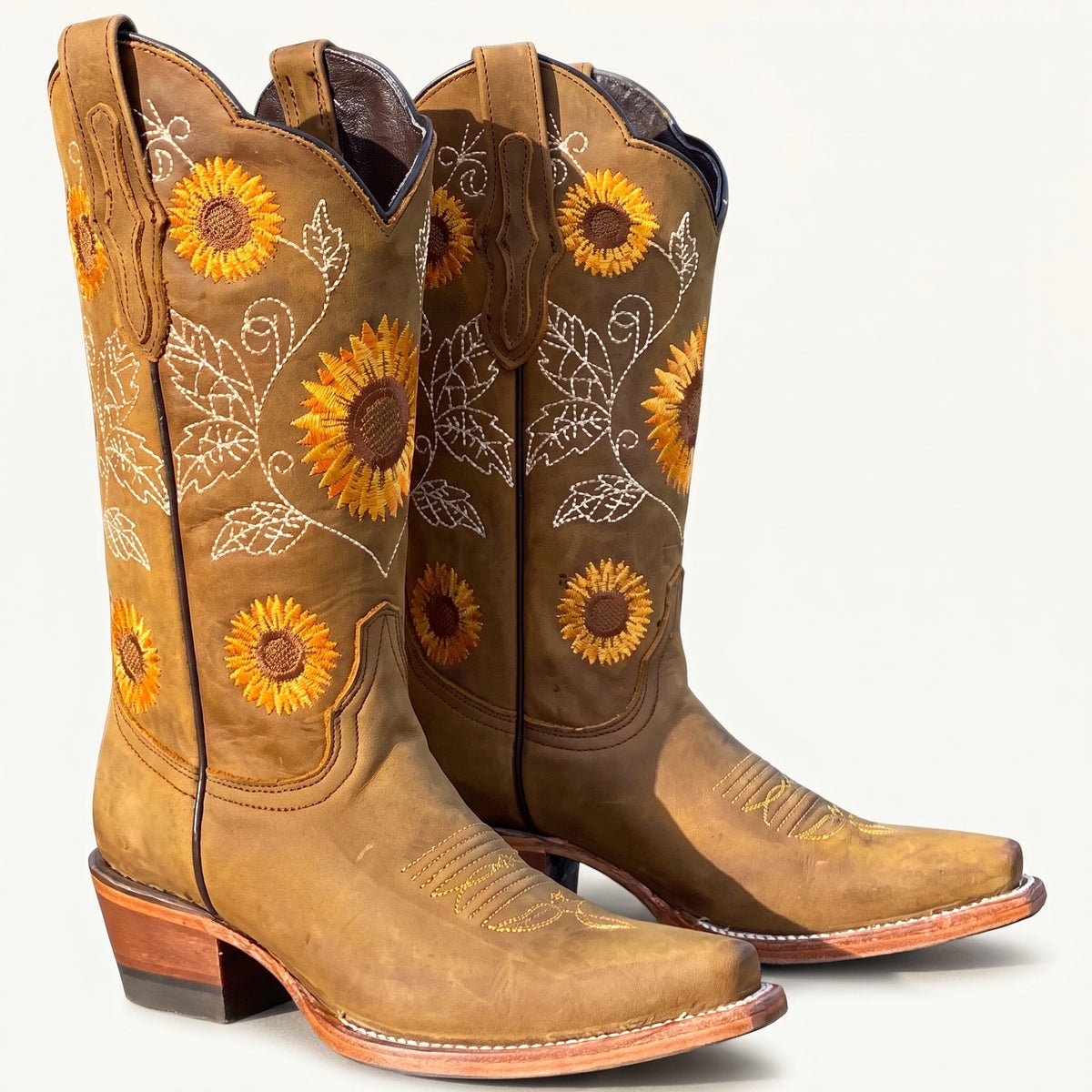 Daisy embroidered western boots khaki
