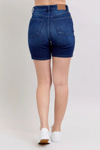 Plus size high waist Bermuda shorts in light blue with a V-front design. Casual and comfortable style. 6