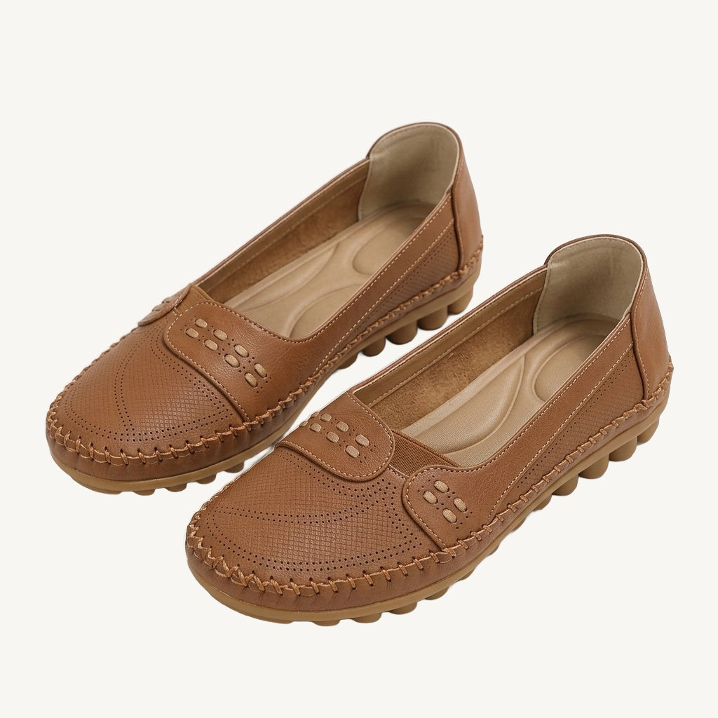Slip-on loafer shoes brown
