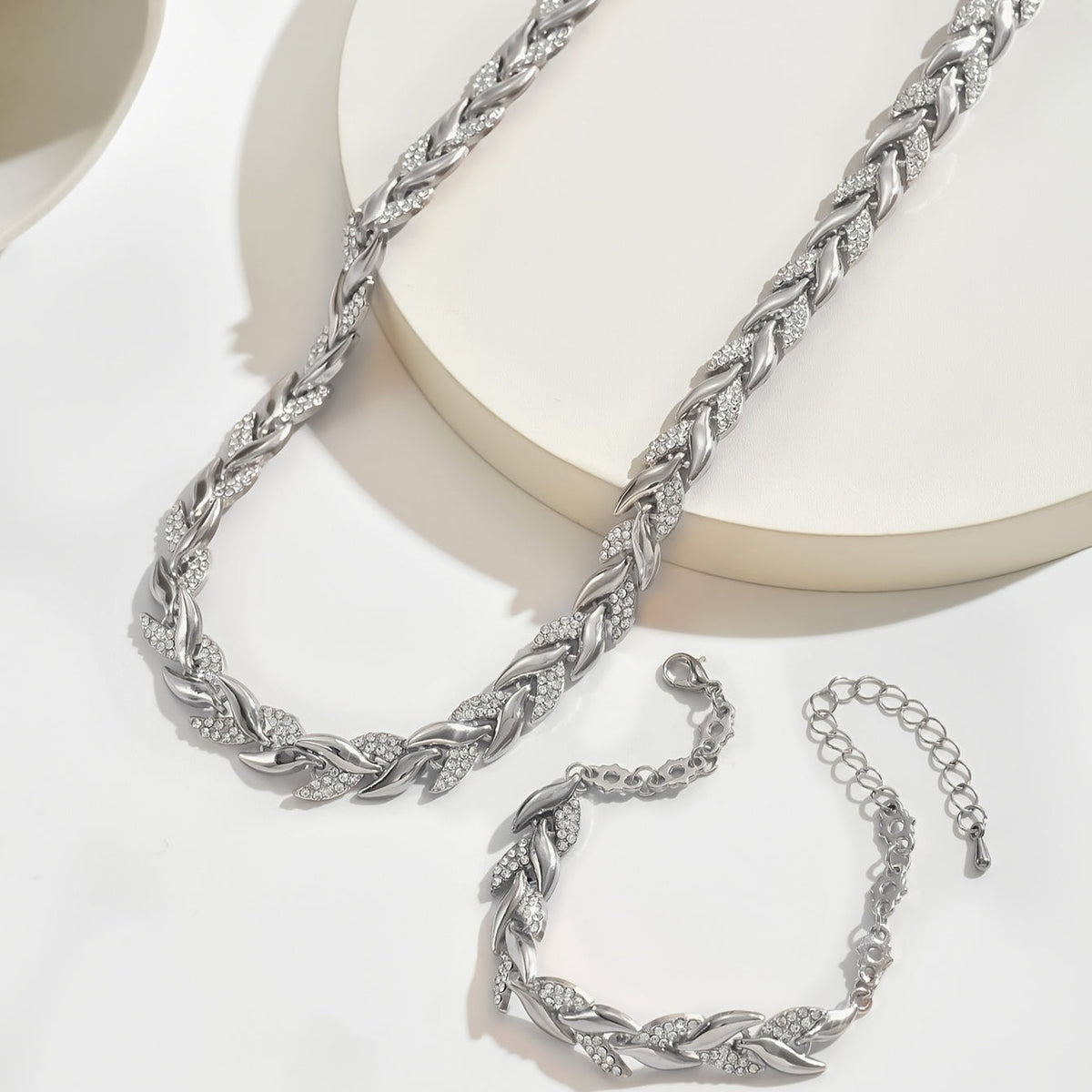 Vivette linked leaf necklace and bracelet set, image 9