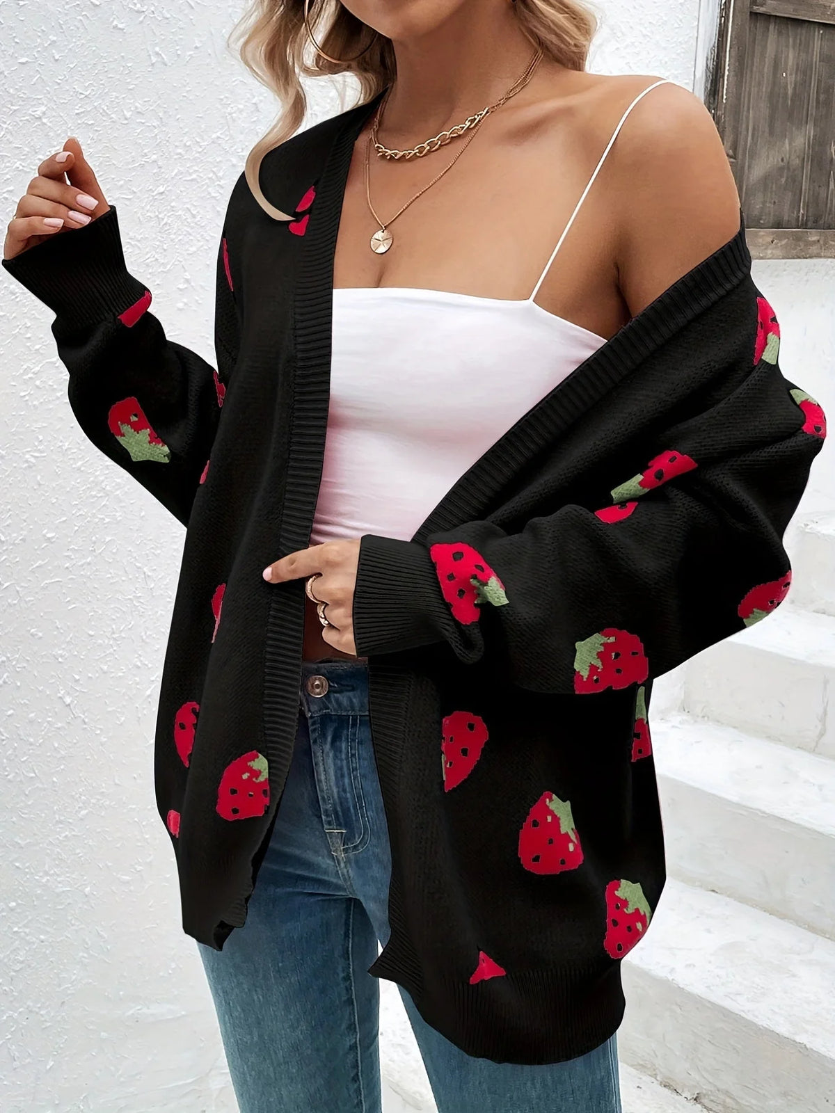 Wieke oversized cardigan with a strawberry motif, image 8