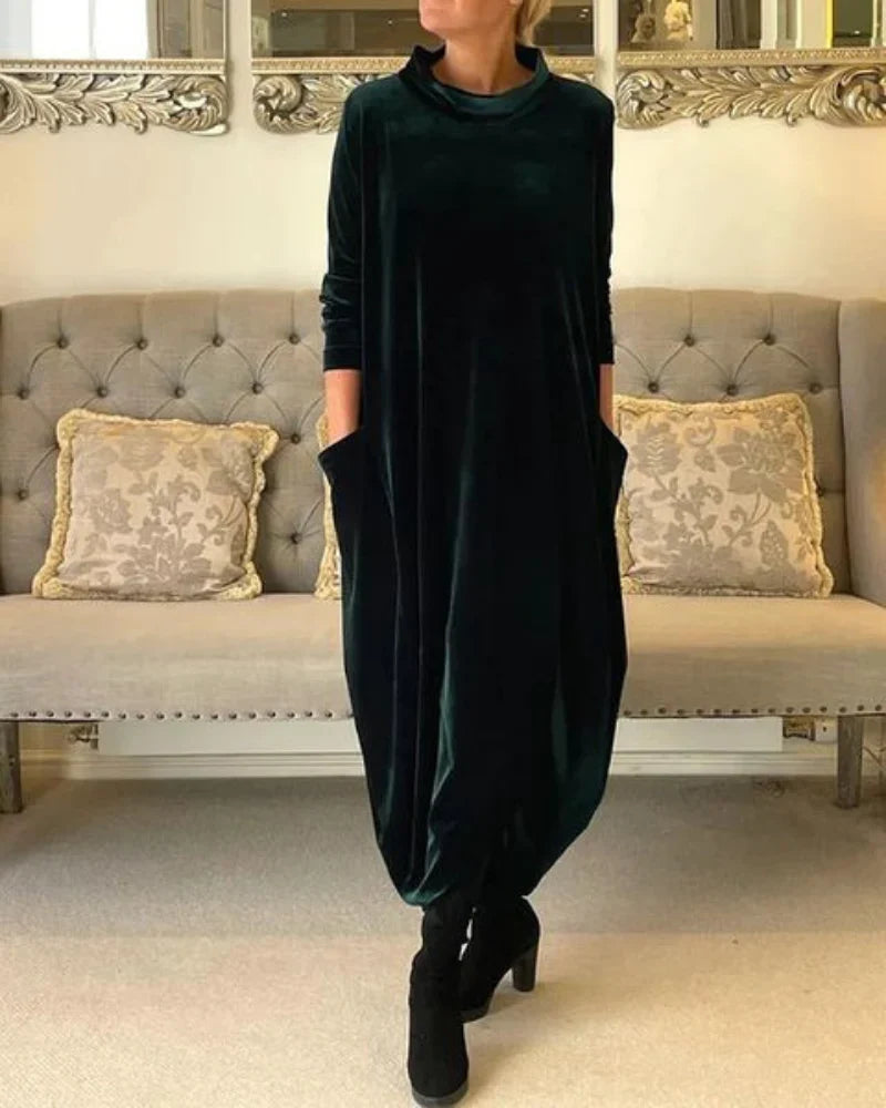 Wintera plush velvet dress, front view